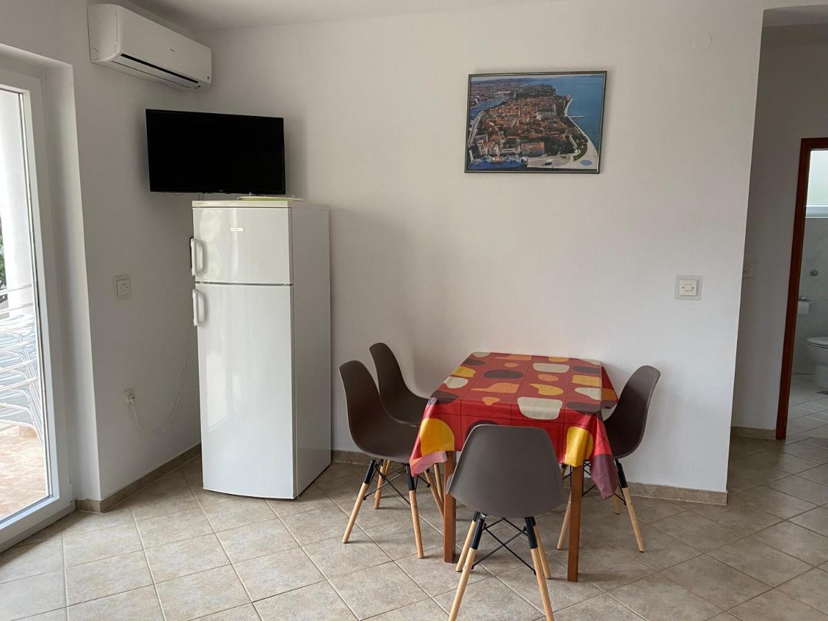 Apartments Zara Luaran gambar