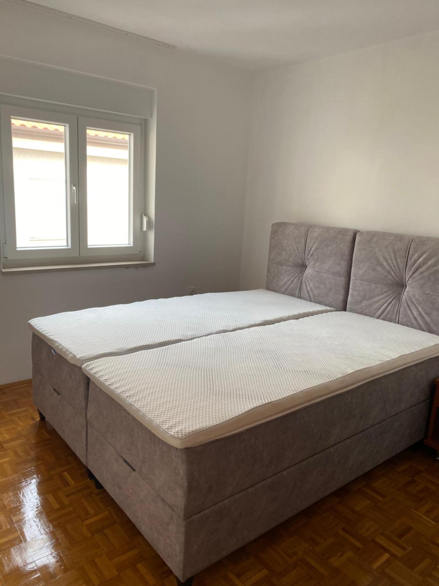 Apartments Zara Luaran gambar