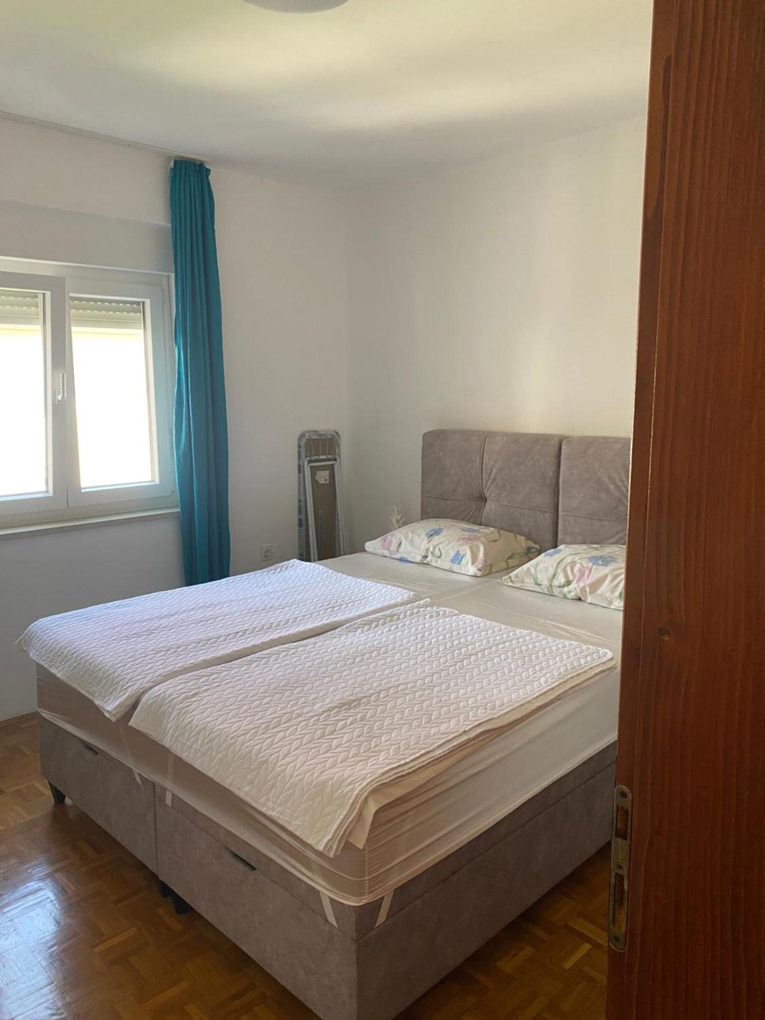 Apartments Zara Luaran gambar