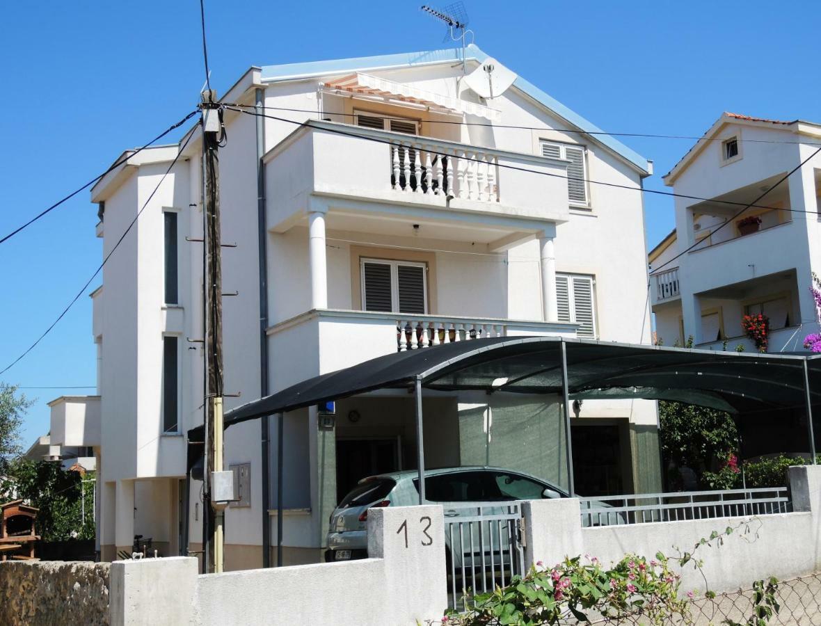 Apartments Zara Luaran gambar
