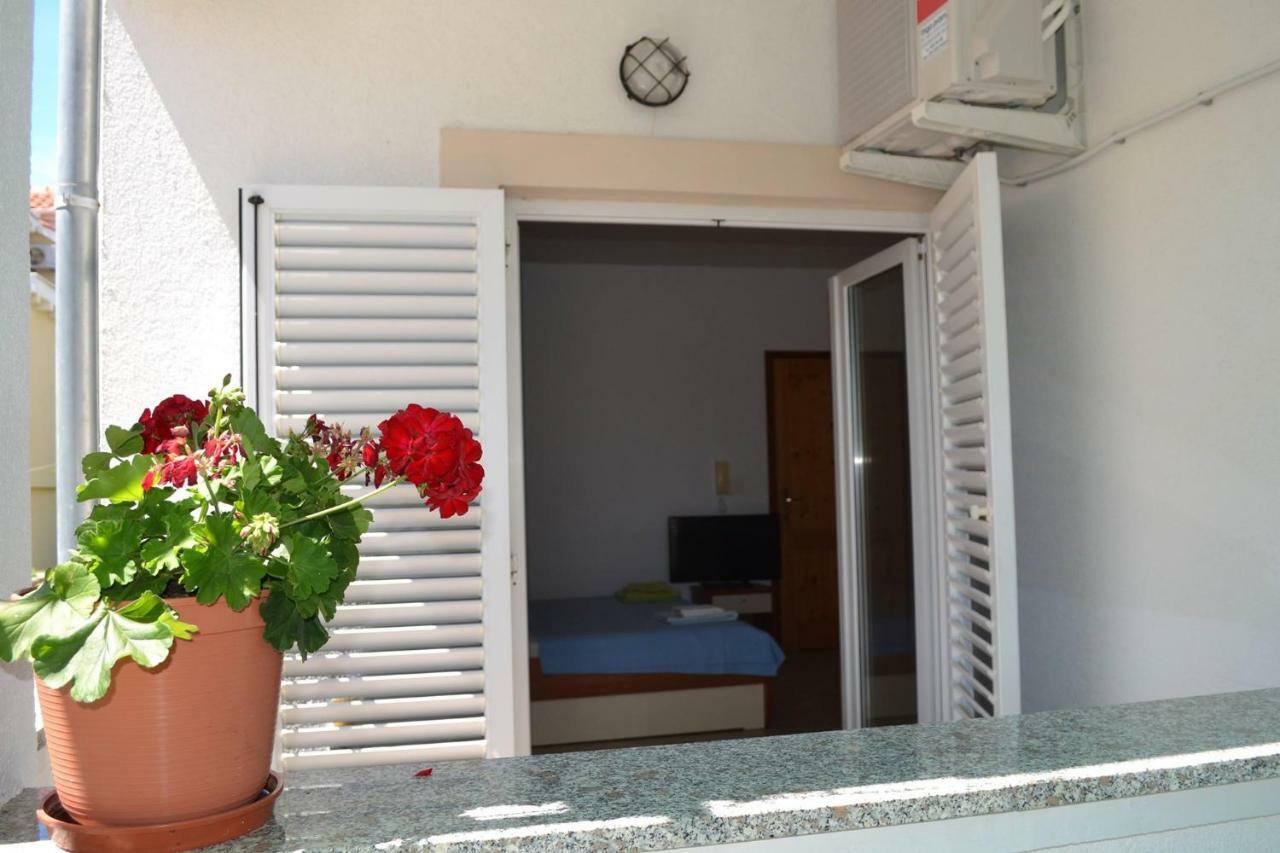 Apartments Zara Luaran gambar